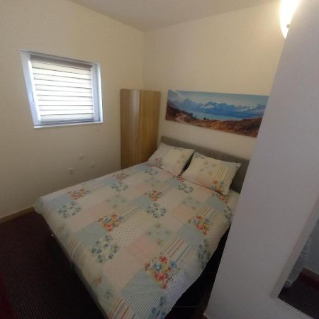 Studio Apartman Sutic Kastel Novi Luaran gambar